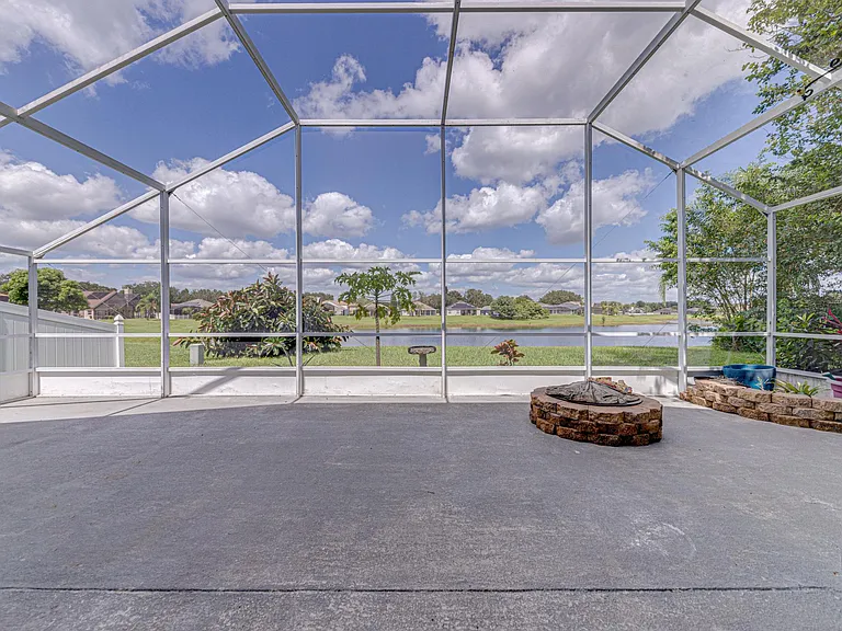 12549 Waterhaven Cir — Photo 28