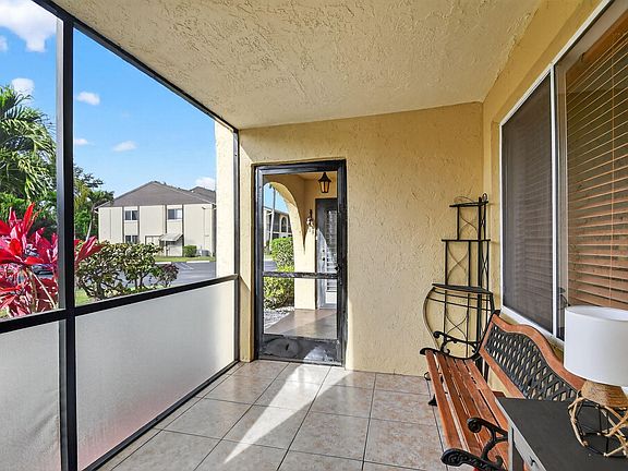 4th image of 342 Pine Ridge Circle #D-1