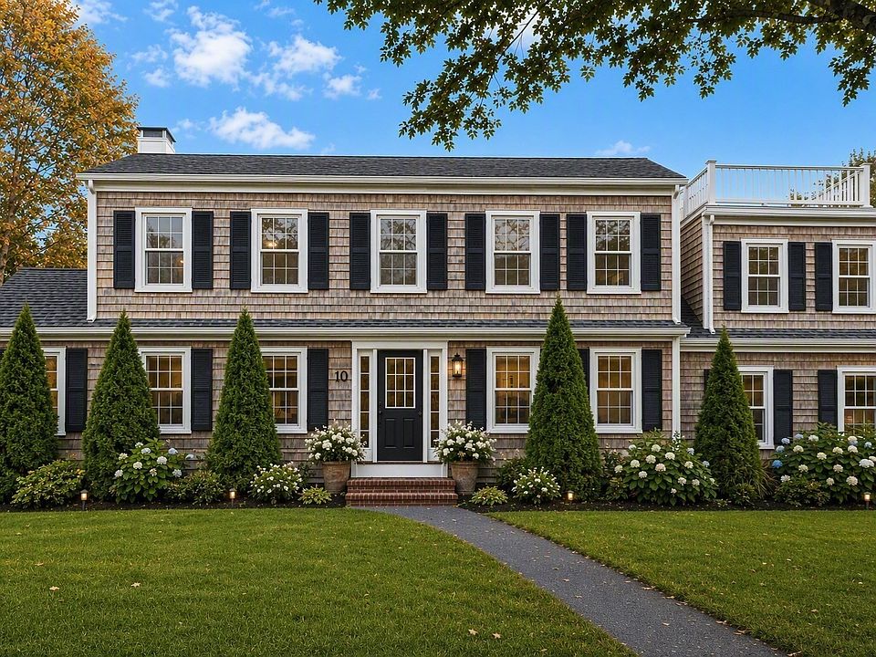 1st image of 10 Oak St