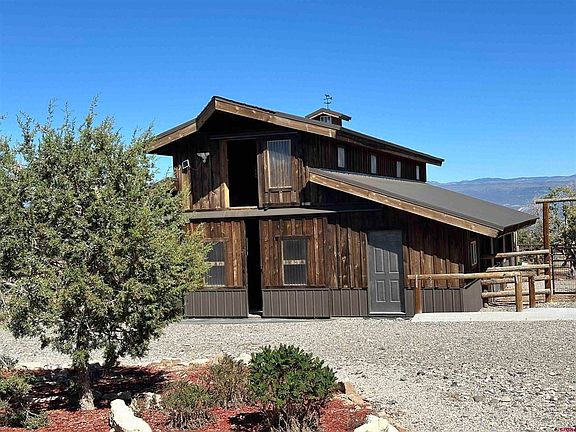 3rd image of 34214 Fruitland Mesa Road