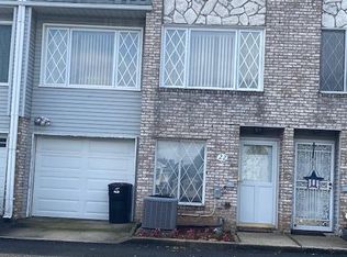 22 Brandis Ln, Staten Island, NY 10312