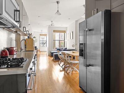 467 Hancock St APT 2B, Brooklyn, NY, 11233