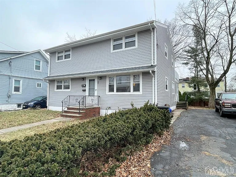 34 Cedar Ave — Photo 25