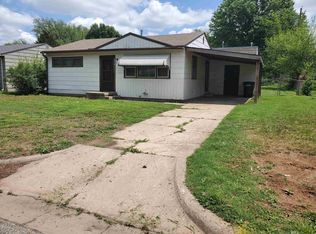 2010 Sunset Way, Arkansas City, KS 67005