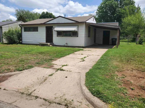 2010 Sunset Way, Arkansas City, KS 67005