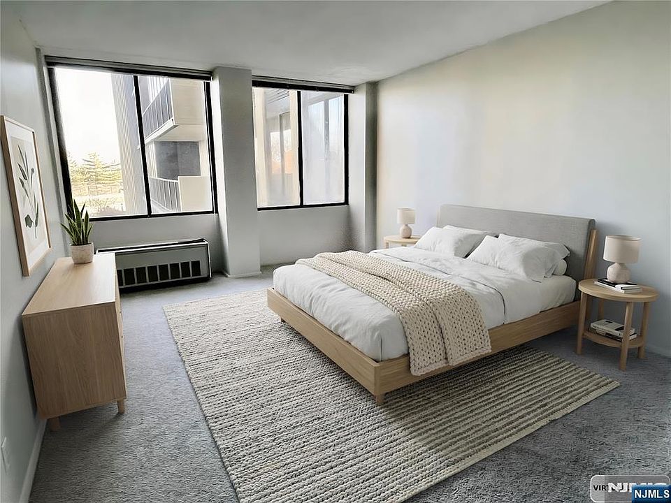 1st image of 300 Winston Dr APT 106