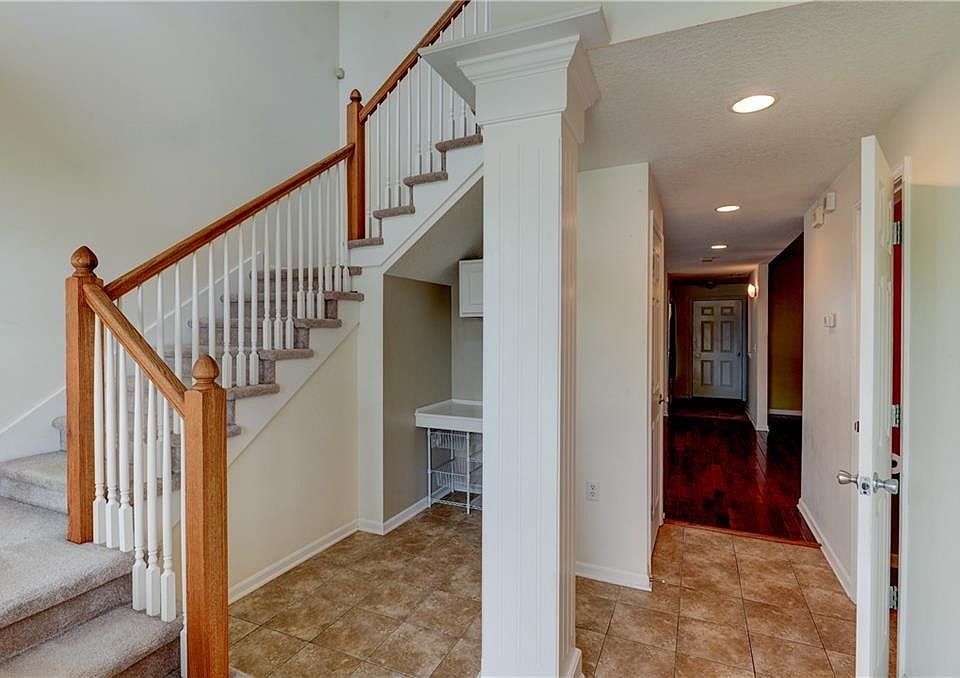 129 E 7th St, Junction City, KS 66441 Zillow