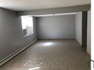 1596 Mark Ave APT 9, Elgin, IL 60123