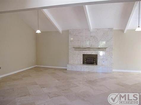 3rd image of 820 Rock Canyon Dr