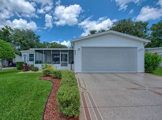 933 E Norman St, Lady Lake, FL 32159