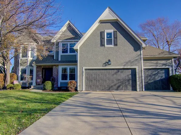 8916 W 148th St, Overland Park, KS 66221