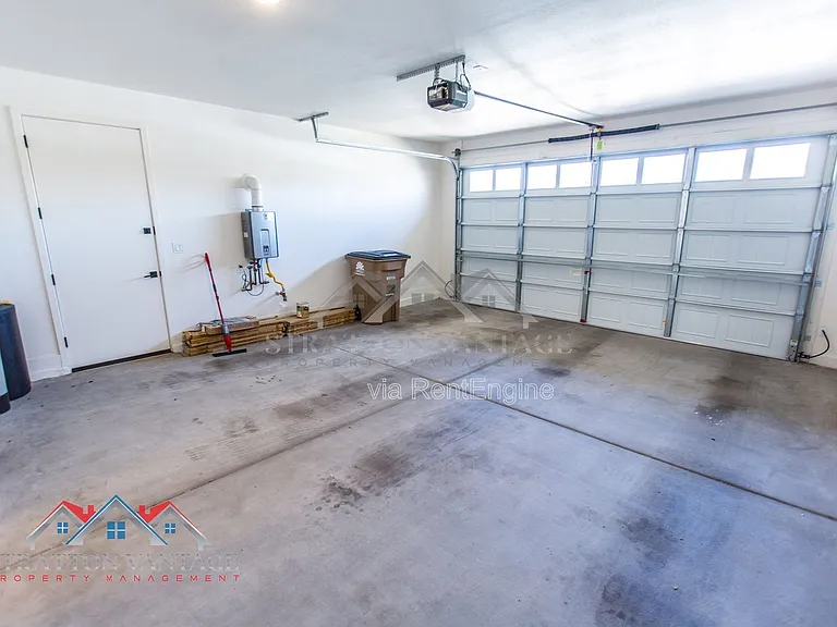 15075 W McKinley St — Photo 30