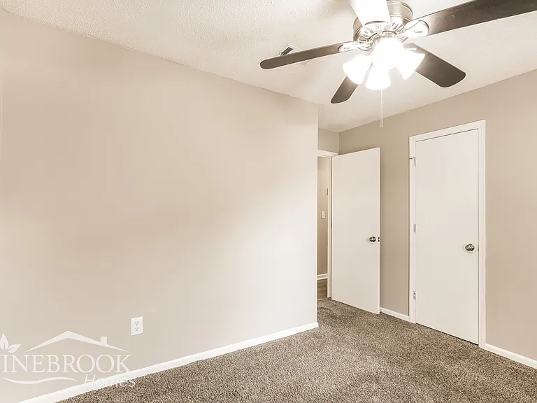 2315 Rutherford Ave — Photo 13