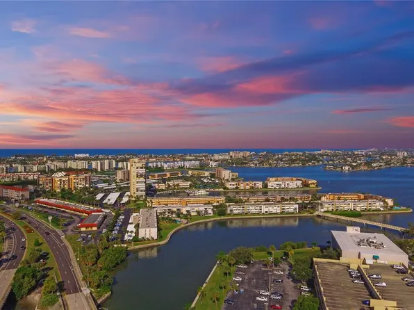 7645 Sun Island Dr S APT 103, South Pasadena, FL 33707