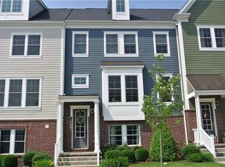 217 Riverfront St, Oakmont, PA