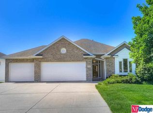 113 Traders Pointe Cir, Council Bluffs, IA 51501