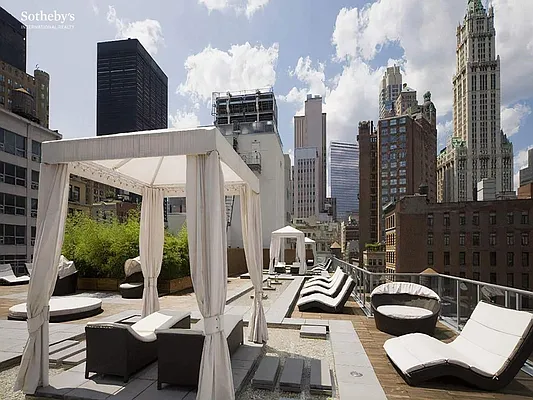 Rented by Sotheby's International Realty | media 51