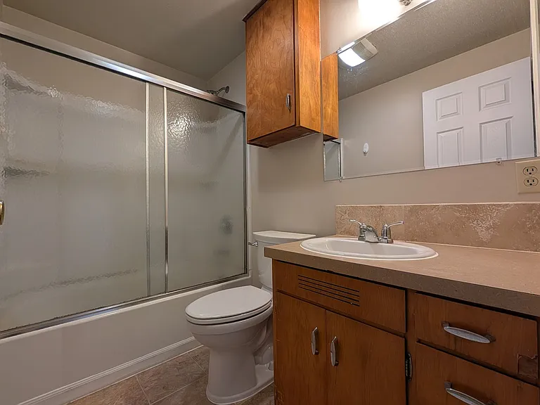 98 Stults Ave — Photo 16