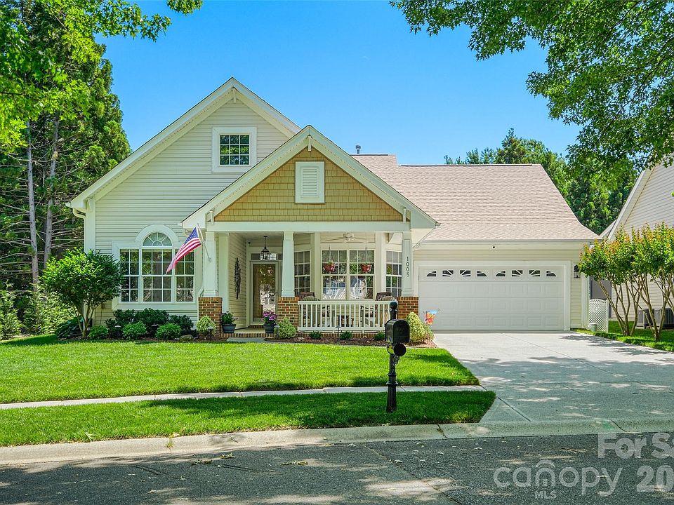 1st image of 1005 Feather Oak Ln