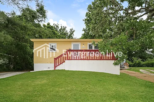 2210 Wallis Ave Photo 1