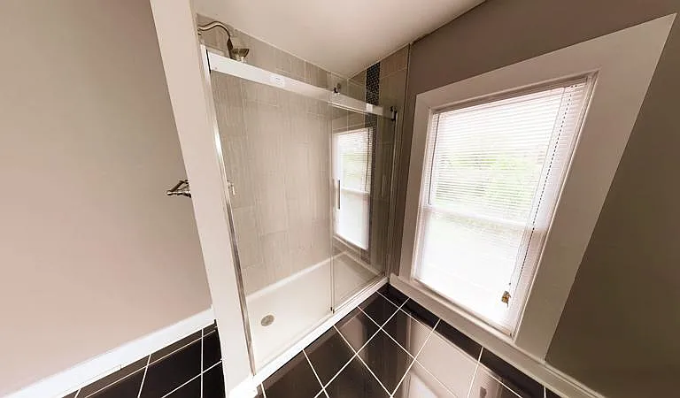 928 E Colvin St — Photo 20