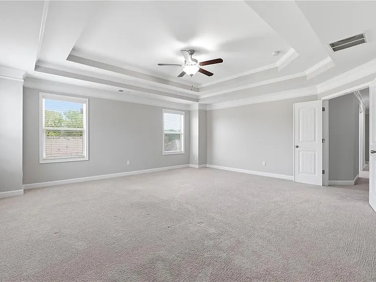 304 Cochin Dr — Photo 31