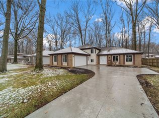 27855 Blossom Blvd, North Olmsted, OH 44070