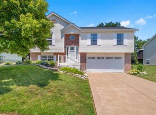 228 Split Rail Dr, Wentzville, MO 63385