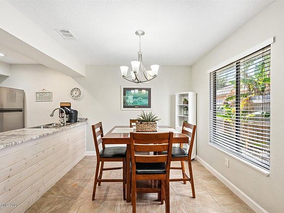 5th image of 207 Harrison Ave