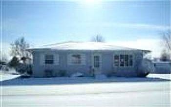 1st image of 802 Aspen St