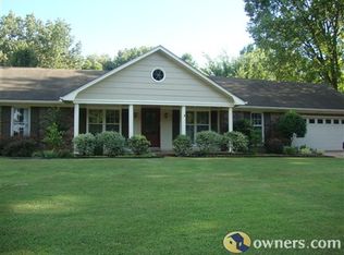103 W Lawnwood Dr, Collierville, TN 38017