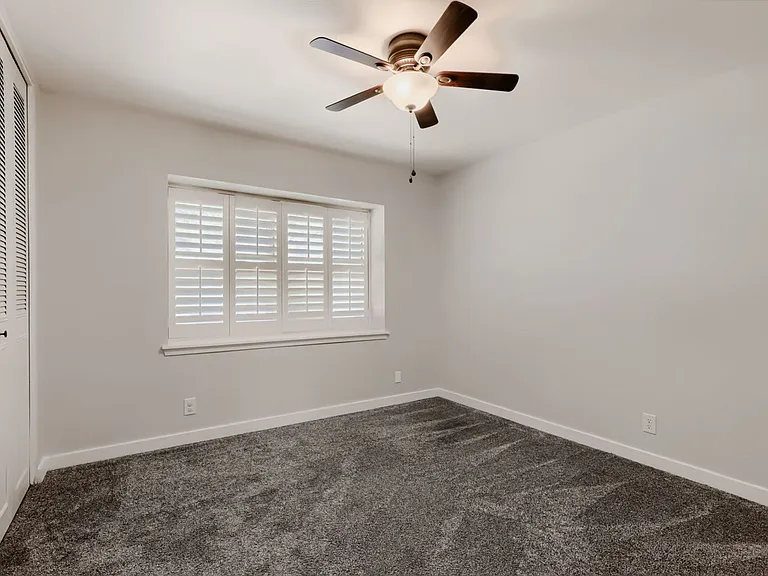 715 Fabulous Dr — Photo 14