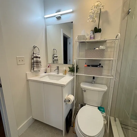12 Henry St #2 — Photo 9