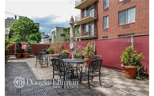 Sold by Douglas Elliman | media 28