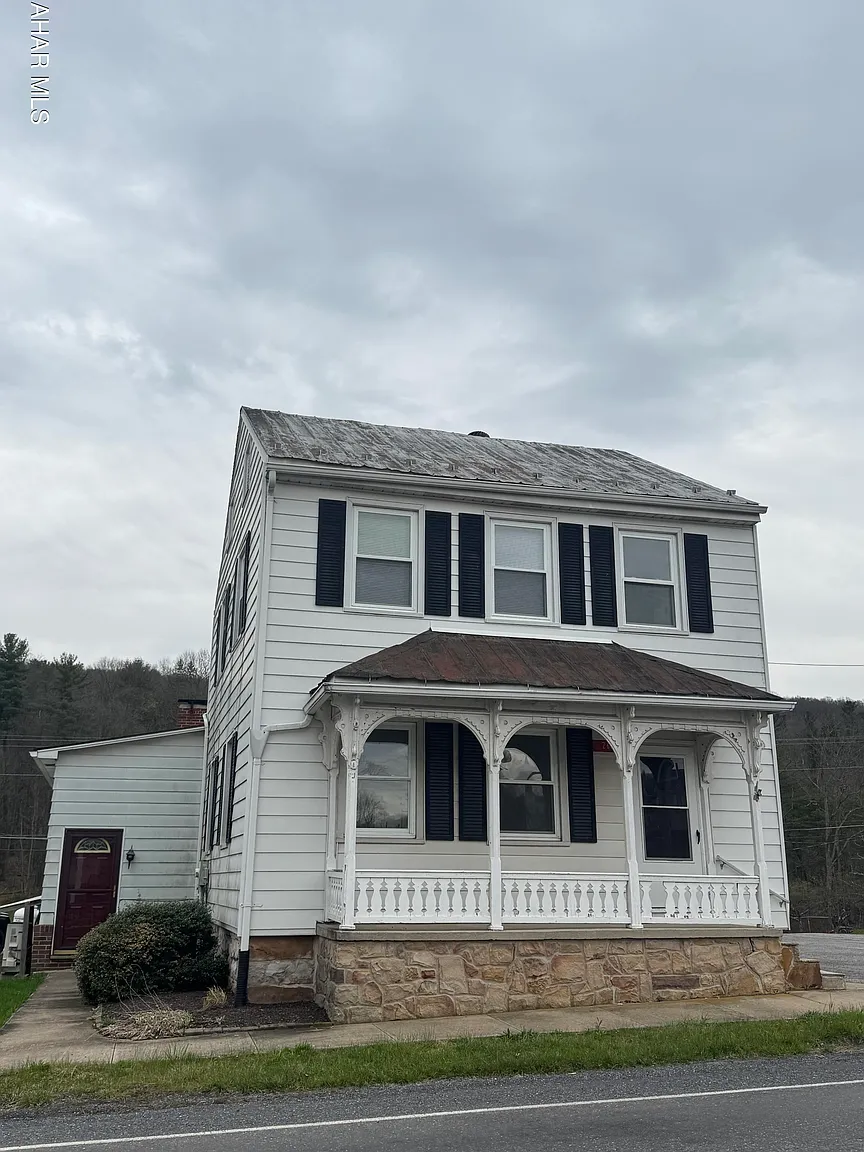 263 Water St photo 1