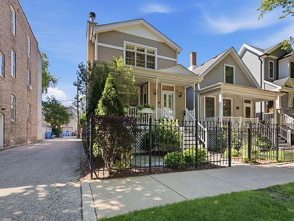 4th image of 1815 W School St