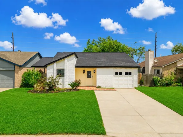 13330 Chimney Sweep Dr, Houston, TX 77041