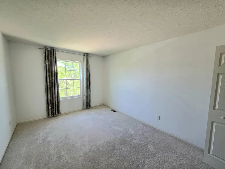 2393 Shadow Bend Dr — Photo 7
