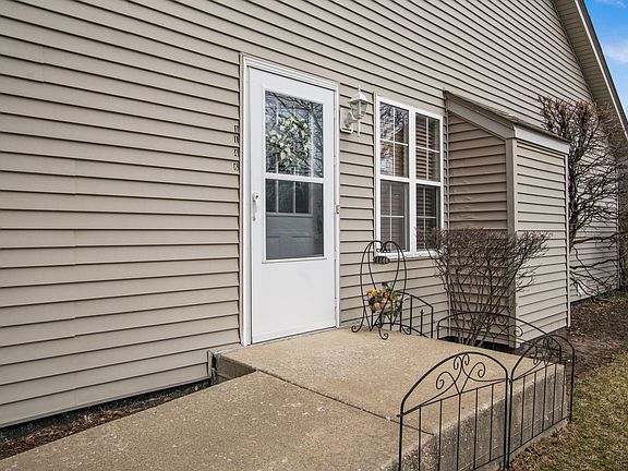 3rd image of 1146 Baccarrat Ct