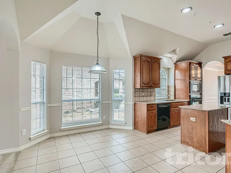 6605 Cascade Canyon Trl — Photo 2