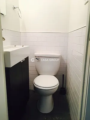 Rented by NY Casa Group | media 39