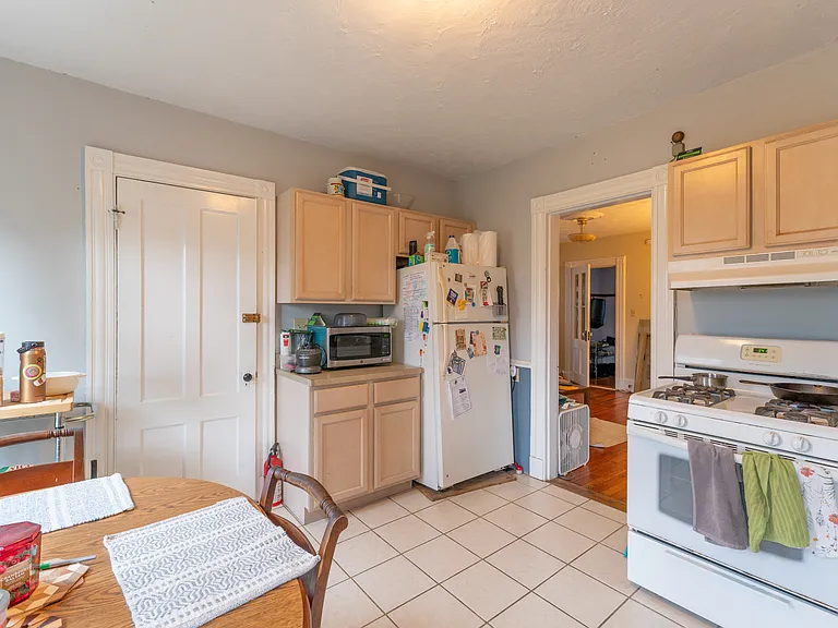 192 Mansfield St #1 — Photo 7