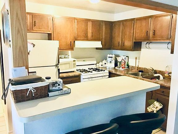 3rd image of 3511 N Central Rd #301