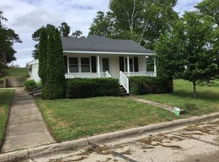 205 3rd St, Mineral Point, WI 53565