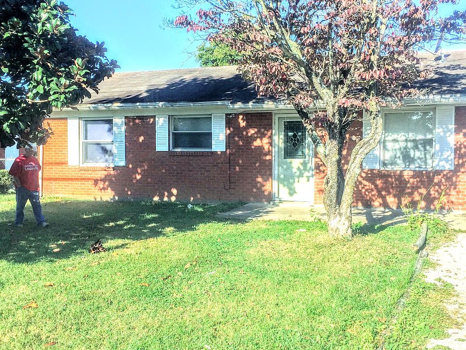 2nd image of 897 Blossom Rd