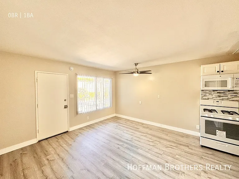 2505 S Denison Ave #7 — Photo 4