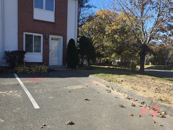 585 Park Rd Unit 2-12, Waterbury, CT 06708