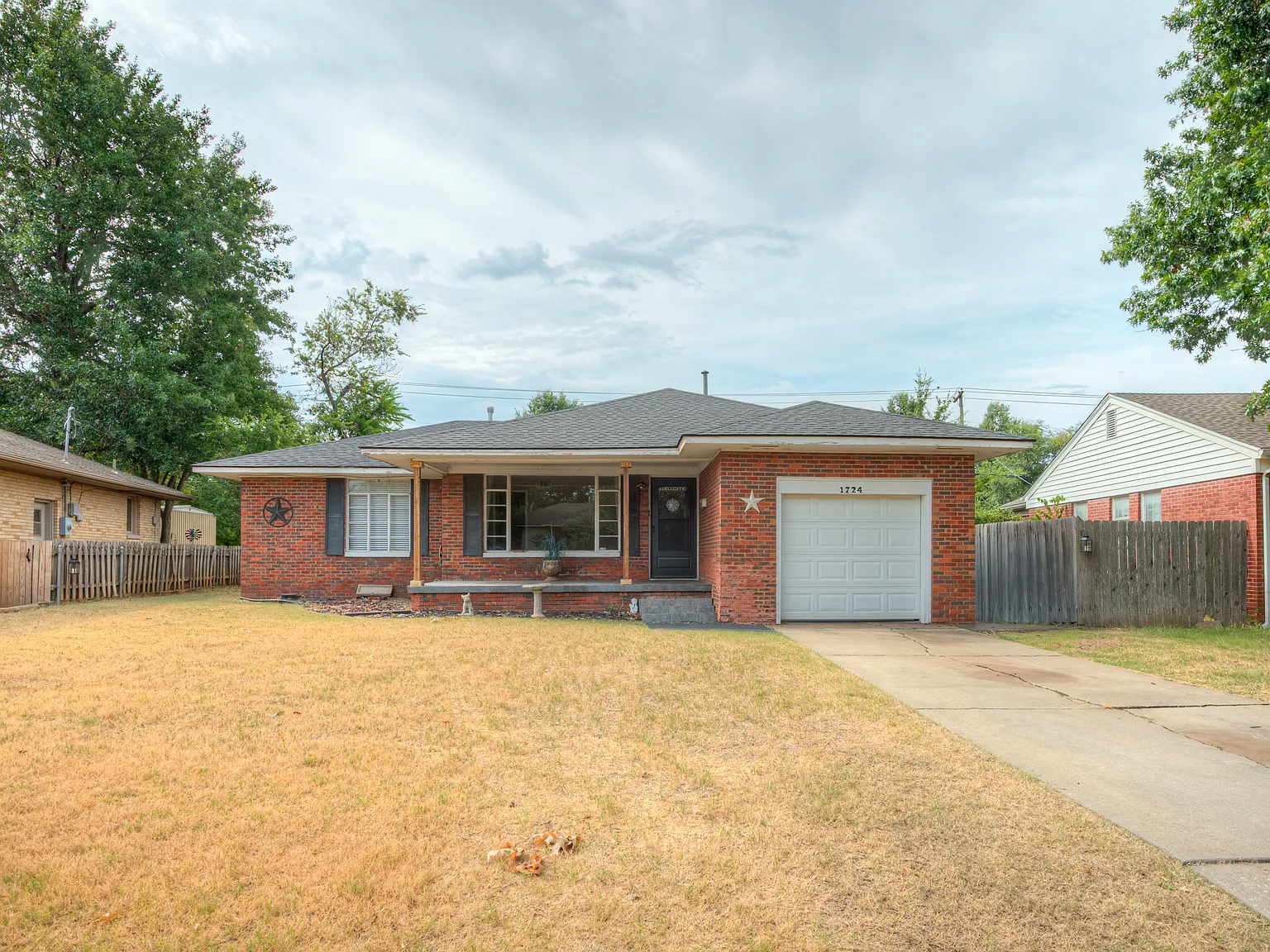 1724 Churchill Way - 1 — Photo 1