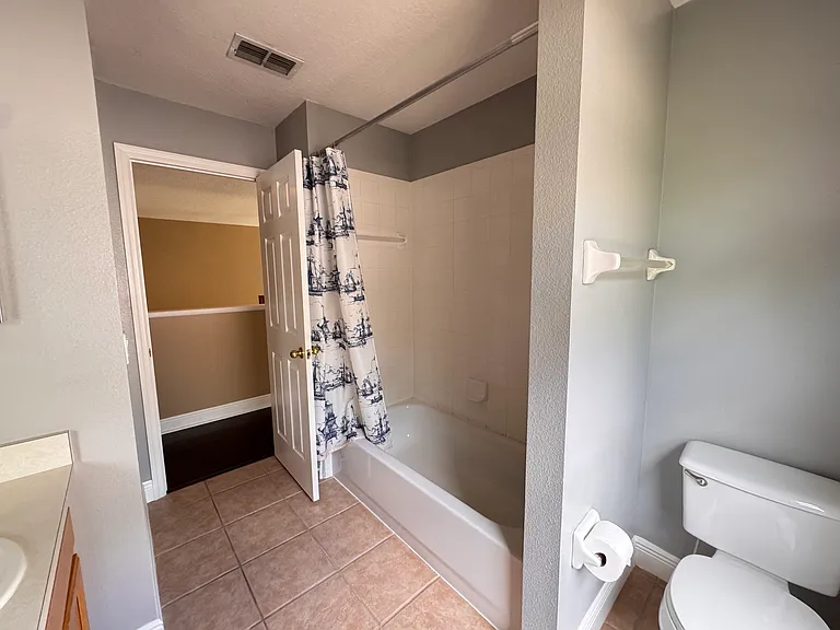 544 Pickfair Ter — Photo 27