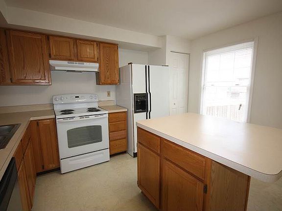 5th image of 14610 Croatan Dr